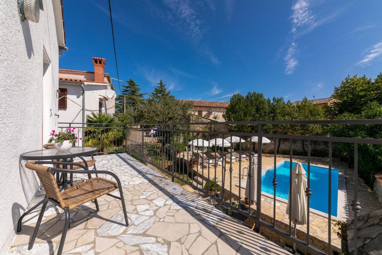 Villa Vito Kaštelir Buitenkant foto